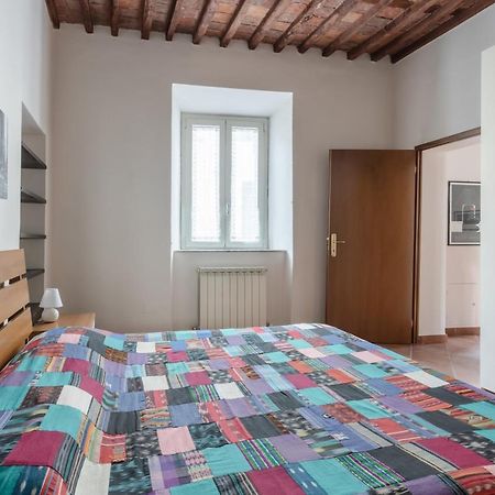 Lucca - Piazza Dell'Anfiteatro Central Apartment! Exterior foto